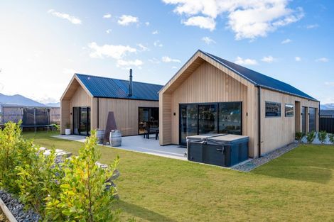 Photo of property in Northlake, 14 Hawkdun Place, Wanaka, 9305