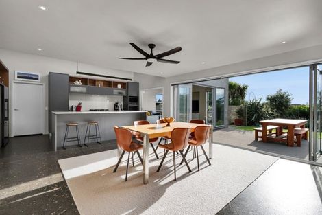 Photo of property in 61 Karamea Street, Whalers Gate, New Plymouth, 4310