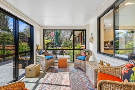 Photo of property in 5 Castle Way, Beckenham, Christchurch, 8023