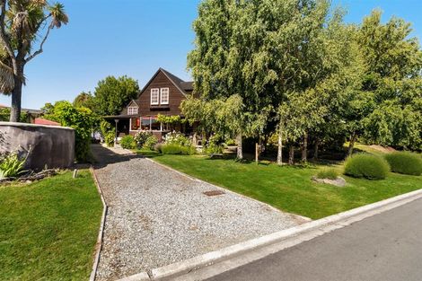 Photo of property in 9 Hunter Crescent, Wanaka, 9305