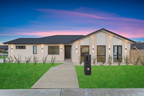 Photo of property in 1 Bathurst Crescent, Pokeno, 2402