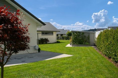 Photo of property in 18 Mike Smith Drive, Cambridge, 3434