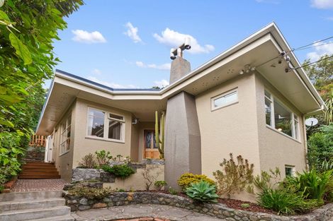Photo of property in 70 Curtis Street, Northland, Wellington, 6012
