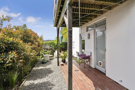 Photo of property in 14a Holiday Road, Stanmore Bay, Whangaparaoa, 0932