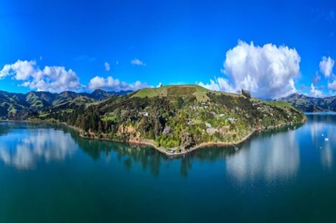 Photo of property in 20 Quail Crescent, Takamatua, 7581