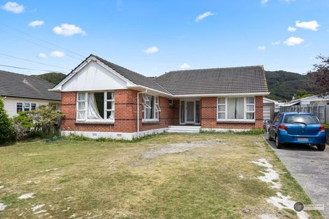 Photo of property in 79 Fraser Street, Wainuiomata, Lower Hutt, 5014