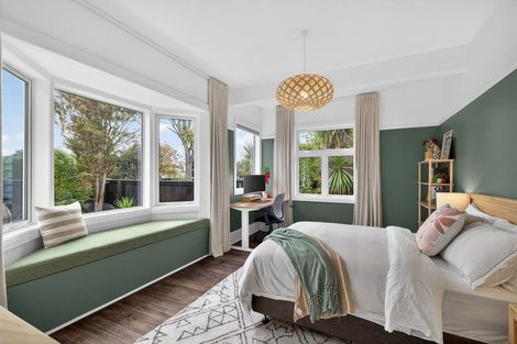 Photo of property in 2 Celia Street, Redcliffs, Christchurch, 8081