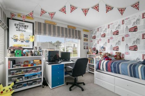 Photo of property in 12 Ronald Woolf Place, Churton Park, Wellington, 6037