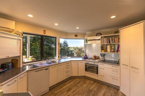 Photo of property in 37 Hetley Crescent, Taradale, Napier, 4112