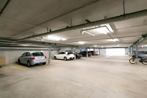 Photo of property in Luxford Villas, 109/72u Herald Street, Berhampore, Wellington, 6023