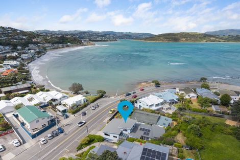 Photo of property in 18 Beach Road, Plimmerton, Porirua, 5026
