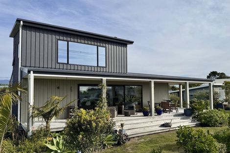 Photo of property in 13 Cook Street, Carters Beach, Westport, 7825