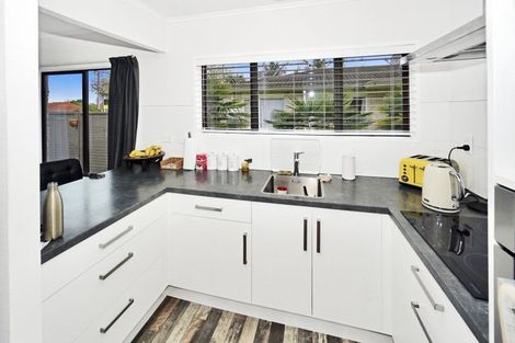 Photo of property in 2a Princess Street, Te Puke, 3119