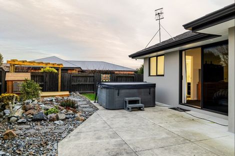 Photo of property in 12 Peckham Lane, Ashhurst, 4810