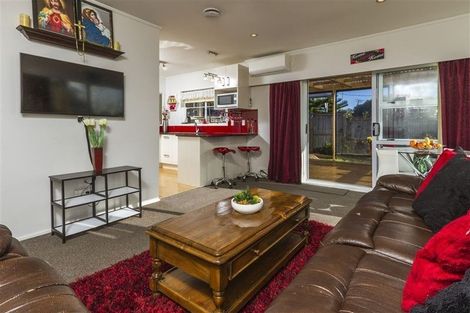 Photo of property in 1/65 High Road, Glenfield, Auckland, 0629