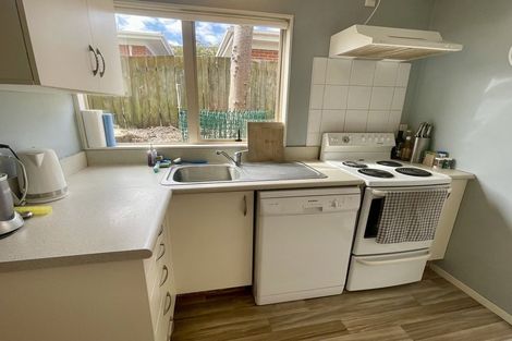 Photo of property in 2/28 Third Avenue, Tauranga, 3110