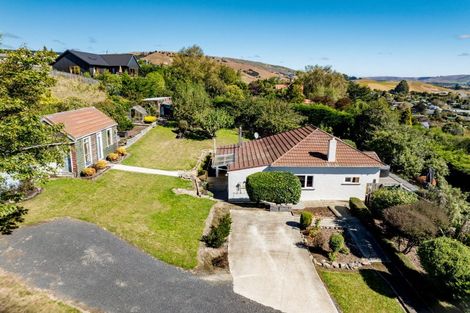Photo of property in 28 Chatham Street, Waihola, Milton, 9073