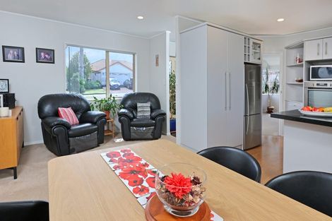 Photo of property in 3 San Antonio Way, Henderson, Auckland, 0612