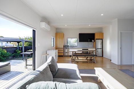 Photo of property in 9a Barton Avenue, Marewa, Napier, 4110