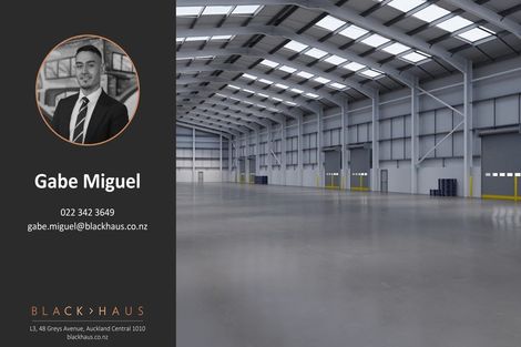 Photo of property in 22 Market Cove Road, Favona, Auckland, 2024