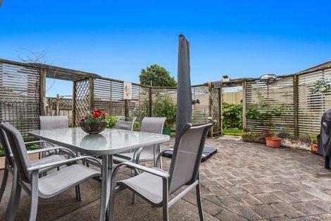 Photo of property in 13 Edgewater Grove, Whakatane, 3120