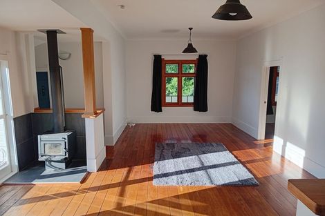 Photo of property in 122 Milton Road, Bluff Hill, Napier, 4110
