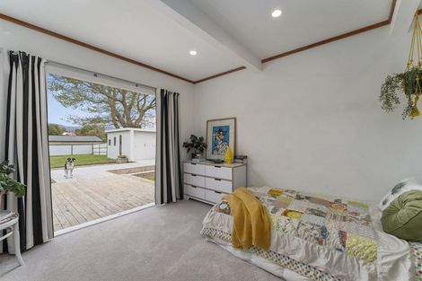 Photo of property in 34 Gray Avenue, Paraparaumu Beach, Paraparaumu, 5032