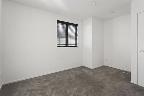 Photo of property in 144a Holly Road, St Albans, Christchurch, 8014