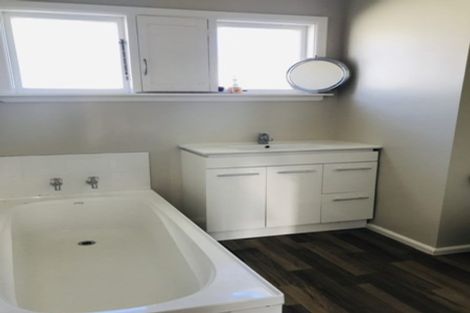 Photo of property in 109a Mackworth Street, Woolston, Christchurch, 8062