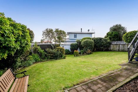 Photo of property in 8b Squire Place, Blagdon, New Plymouth, 4310