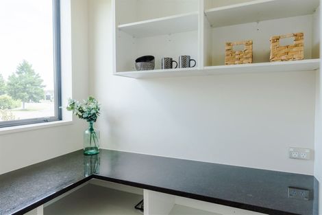 Photo of property in 2 Constance Place, Aidanfield, Christchurch, 8025