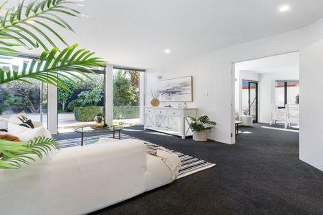 Photo of property in 2/37c Glenharrow Avenue, Avonhead, Christchurch, 8042
