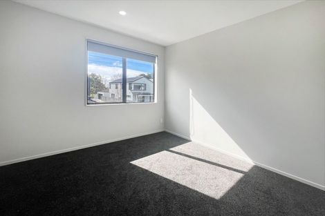 Photo of property in 16 Yellow Pear Lane, Karaka, 2578