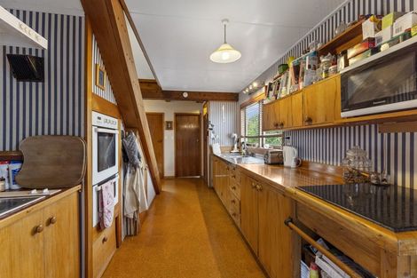 Photo of property in 12 Ngapotiki Street, Paraparaumu Beach, Paraparaumu, 5032