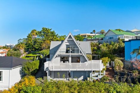 Photo of property in 6 Fitzroy Road, Bluff Hill, Napier, 4110