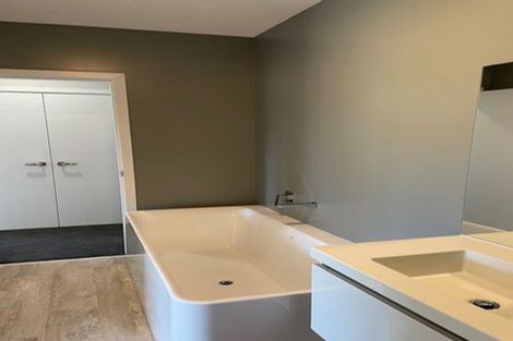 Photo of property in 3 Kopua Place, Whitby, Porirua, 5024