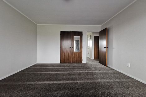 Photo of property in 1/320 Pakuranga Road, Pakuranga Heights, Auckland, 2010