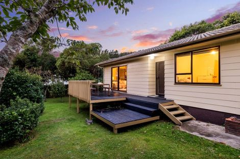 Photo of property in 6 Japonica Crescent, Ranui, Porirua, 5024