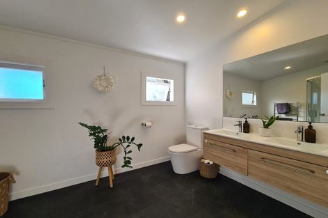 Photo of property in 1205 Rings Road, Coromandel, 3506