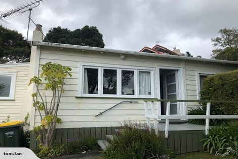 Photo of property in 8 Park Rise, Campbells Bay, Auckland, 0630