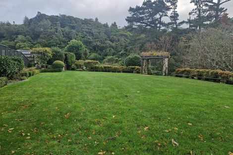 Photo of property in 18 Corrondella Grove, Belmont, Lower Hutt, 5010