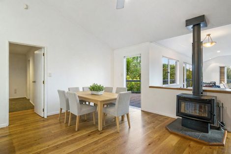 Photo of property in 12 Whitehills Road, Waitoki, Silverdale, 0994
