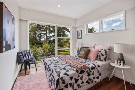 Photo of property in 9 Oruamo Place, Beach Haven, Auckland, 0626