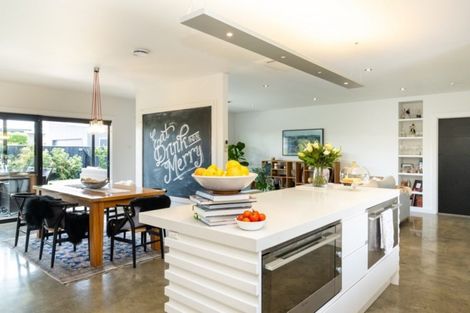 Photo of property in 18c Cambridge Terrace, Taradale, Napier, 4112