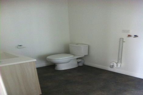 Photo of property in 64 Hinemoa Street, Birkenhead, Auckland, 0626
