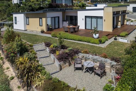 Photo of property in 18 Hill Tops Way, Stoke, Nelson, 7011