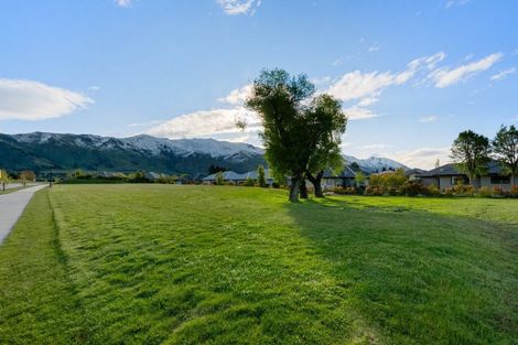 Photo of property in 31 Avalon Station Drive, Wanaka, 9305