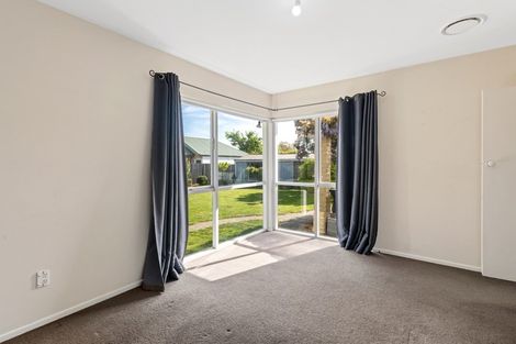 Photo of property in 7 Ruakaka Street, Hornby, Christchurch, 8042