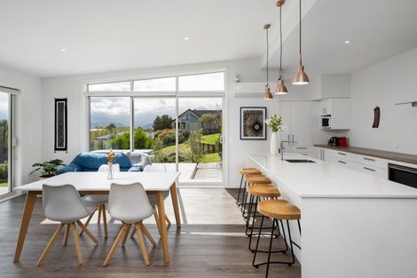 Photo of property in 9 Ridgetop Rise, Fairhall, Blenheim, 7272
