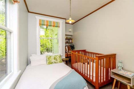 Photo of property in 37a Cameron Street, New Plymouth, 4310